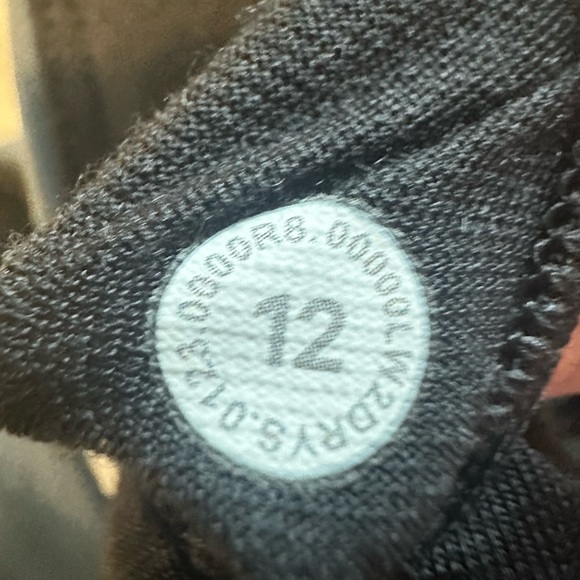 lululemon🍋Lab Nulu Cross-Back Yoga Bra in Sea Steel Size 12 (w/pads) - Picture 8 of 8